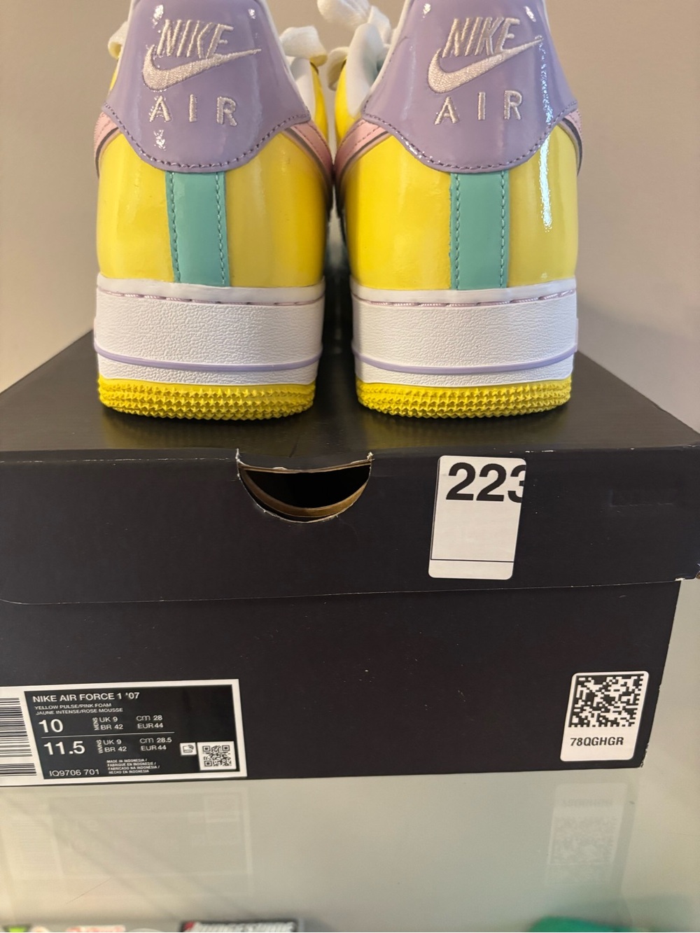 Nike Patent Leather Pastel Yellow Mint Lavender Low-Tops